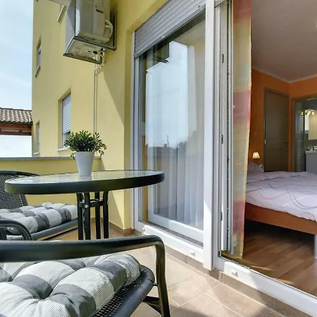 Апартаменты House Kralj Медулин